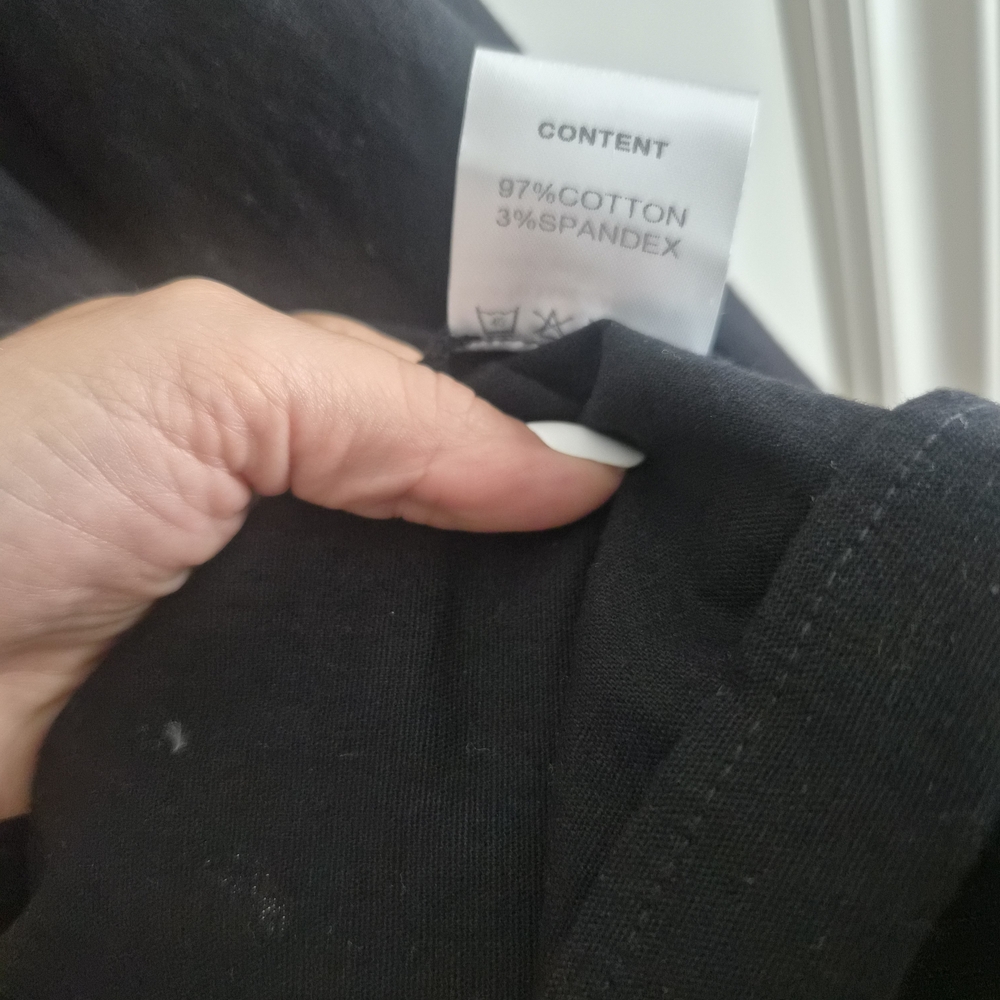 Ellandemm Women's Black Cropped Shirt - Picture 4 of 4